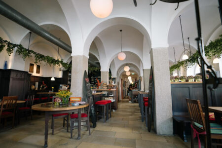 Zur Knödelwerferin Restaurant Gutschein Geschenk