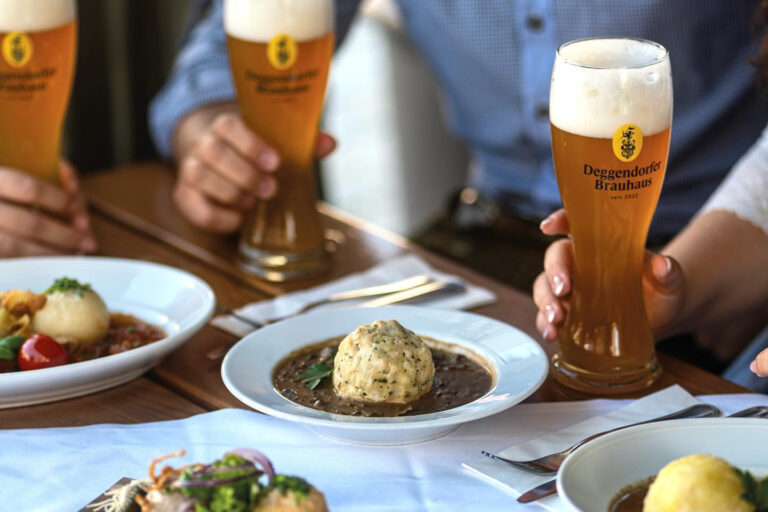Restaurant Gutschein Zur Knödelwerferin Weitere Städte